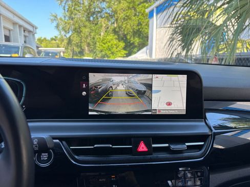 Used 2025 Kia Seltos S image 24