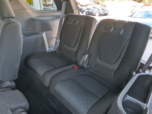 Used 2013 Ford Explorer XLT w/ Class III Trailer Tow Pkg image 17