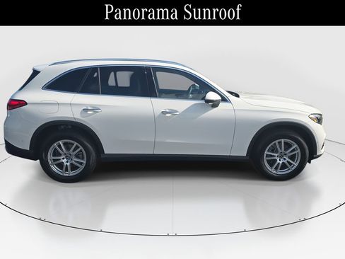 Certified 2025 Mercedes-Benz GLC 300 4MATIC image 4