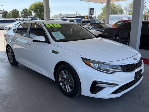 Used 2019 Kia Optima LX FWD image 2