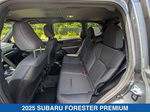 Certified 2025 Subaru Forester Premium AWD/4WD image 30