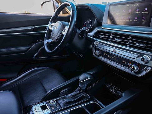 Certified 2022 Kia Telluride LX image 27