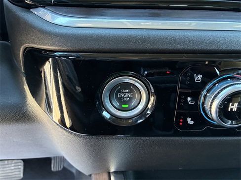 Used 2022 GMC Sierra 1500 SLT w/ SLT Convenience Package image 29