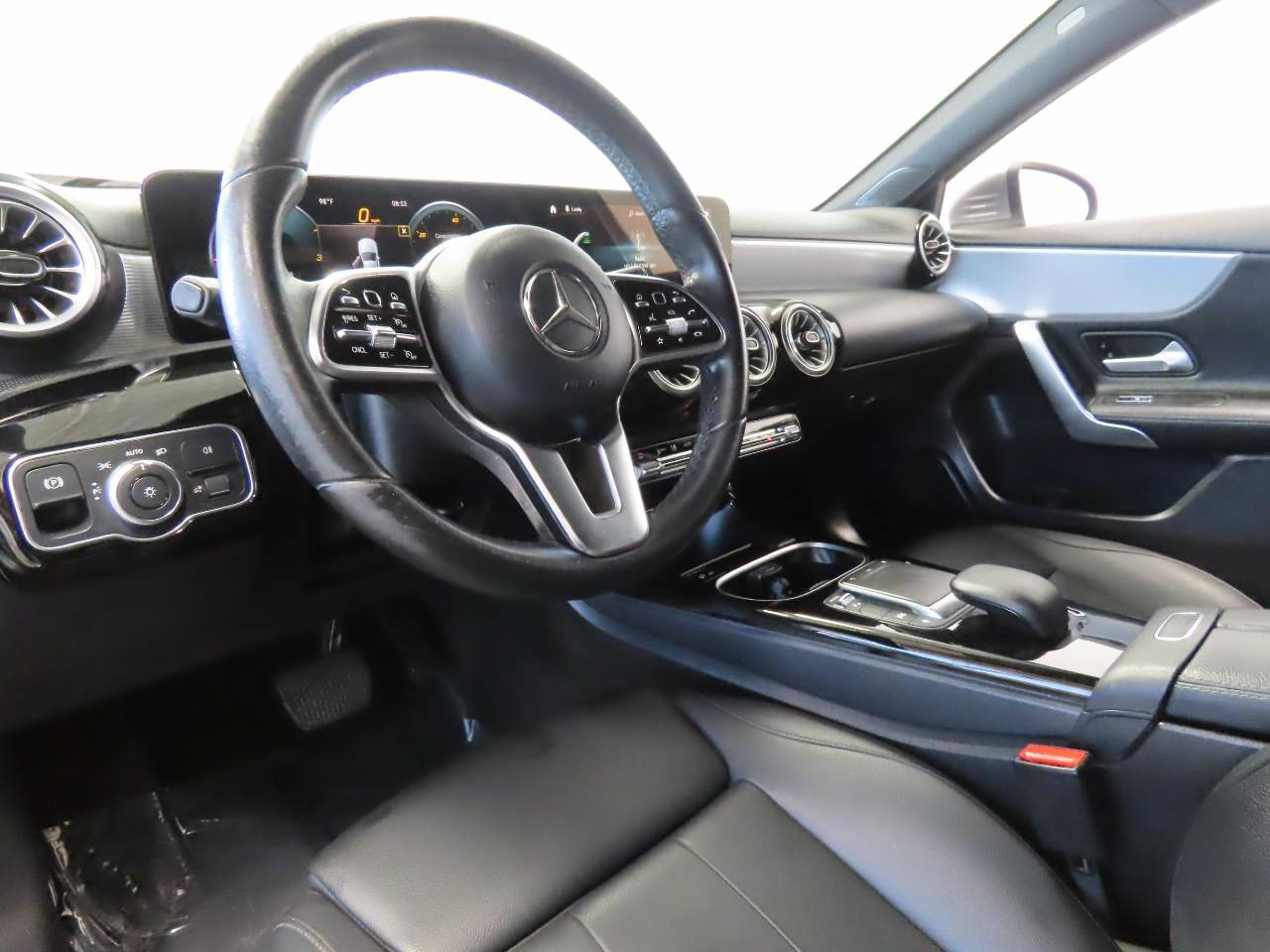 Used 2022 Mercedes-Benz A 220 image 7