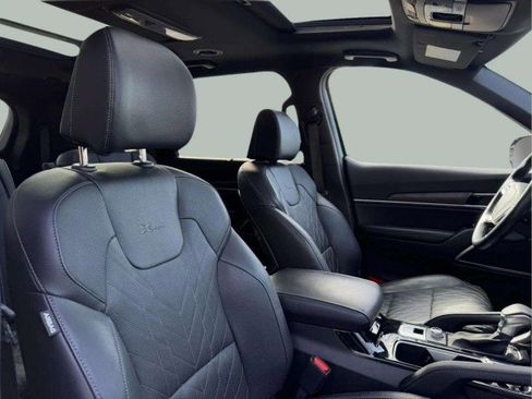 Used 2024 Kia Telluride SX X-Line image 30