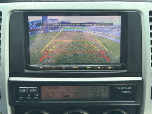 Used 2006 Toyota 4Runner Limited image 32