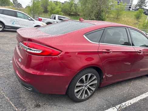 Certified 2019 Ford Fusion SE AWD/4WD image 5