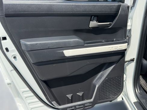 Used 2024 Toyota Tacoma TRD Sport w/ TRD Sport Upgrade Package image 29