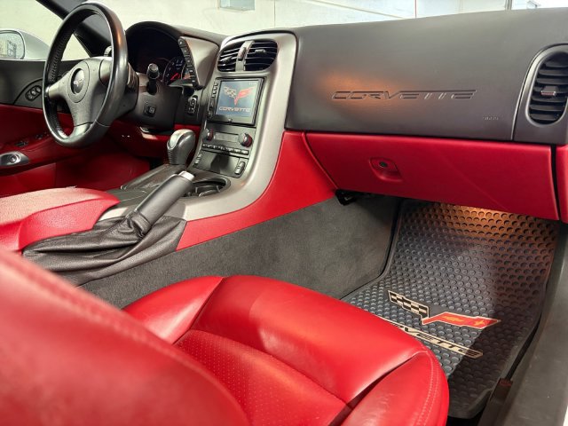 Used 2006 Chevrolet Corvette Coupe w/ Preferred Equipment Group RWD image 20
