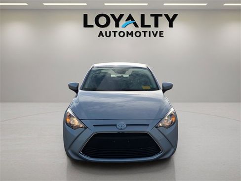 Used 2017 Toyota Yaris iA image 8