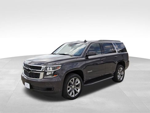 Used 2018 Chevrolet Tahoe LT image 2