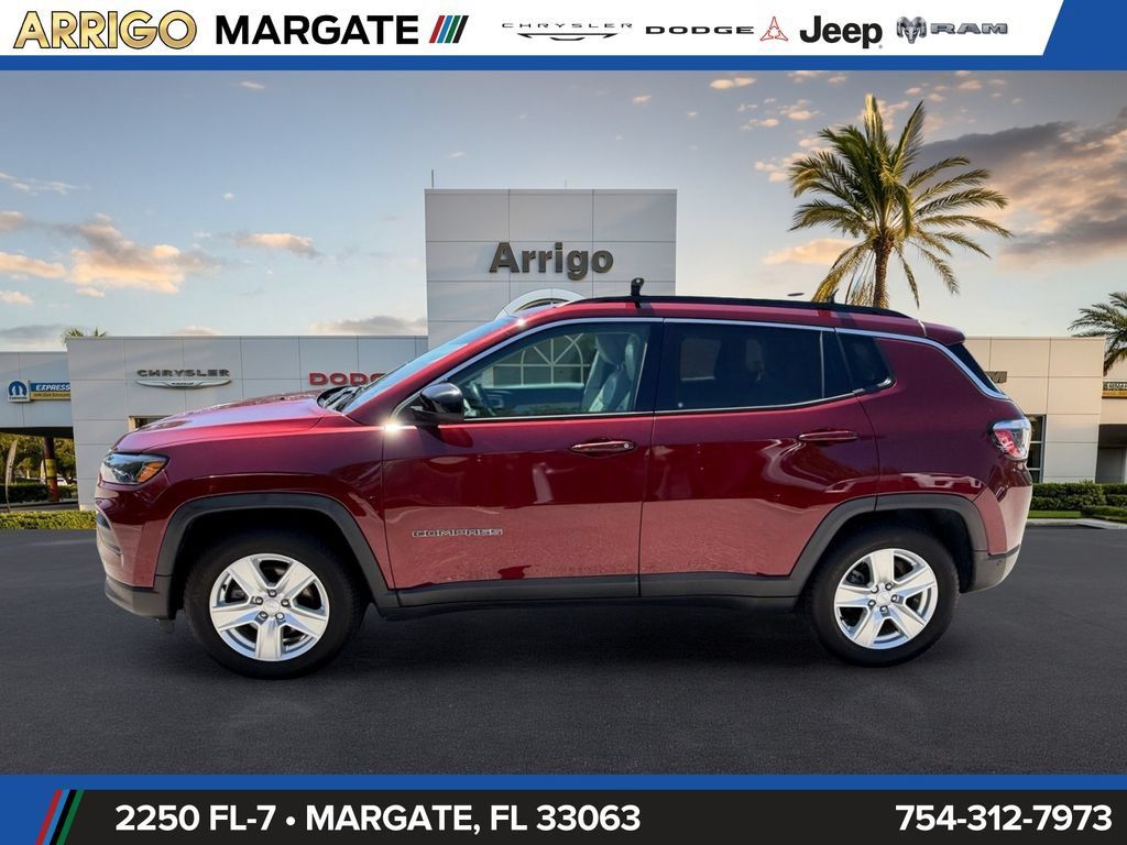 Used 2022 Jeep Compass Latitude w/ Convenience Group FWD image 4