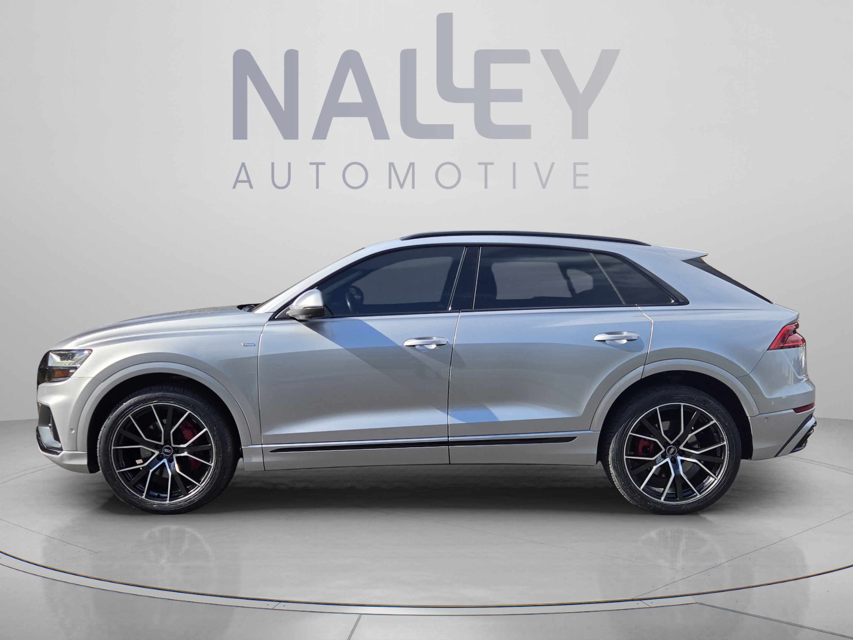 Used 2021 Audi Q8 Premium Plus w/ Premium Plus Package AWD/4WD image 2
