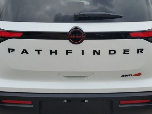 New 2026 Nissan Pathfinder Rock Creek AWD/4WD image 8