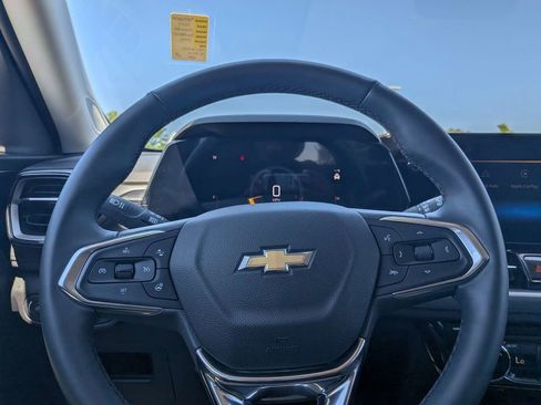 Used 2025 Chevrolet TrailBlazer LT w/ Convenience Package FWD image 26
