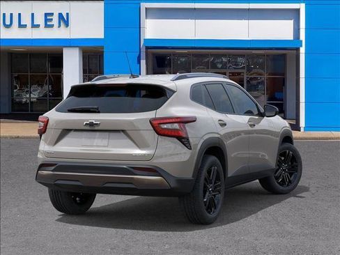 New 2026 Chevrolet Trax ACTIV w/ Sunroof Package image 4