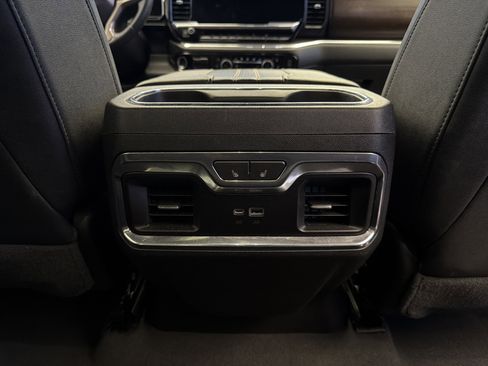 Used 2023 Chevrolet Silverado 1500 High Country w/ Technology Package image 30