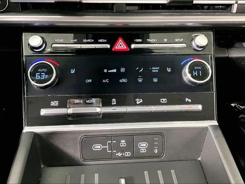 Used 2024 Hyundai Santa Fe SEL image 32