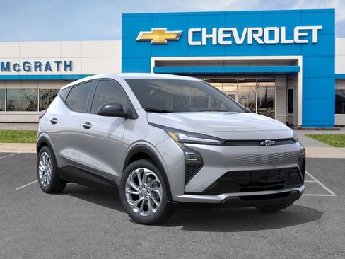 New 2027 Chevrolet Bolt LT w/ Comfort Package FWD image 9