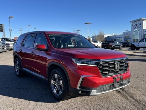 Used 2025 Honda Pilot EX-L image 7