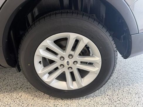 Used 2013 Ford Explorer XLT FWD image 39