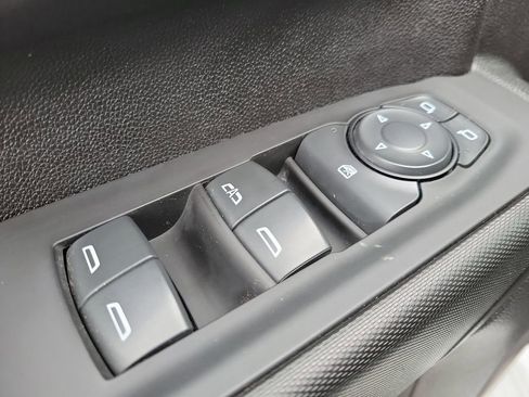 Used 2022 GMC Sierra 2500 Pro w/ Convenience Package image 18