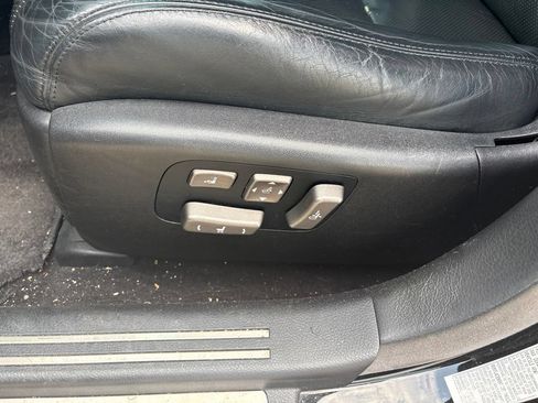 Used 2012 Lexus LS 460 AWD w/ Comfort Pkg image 12