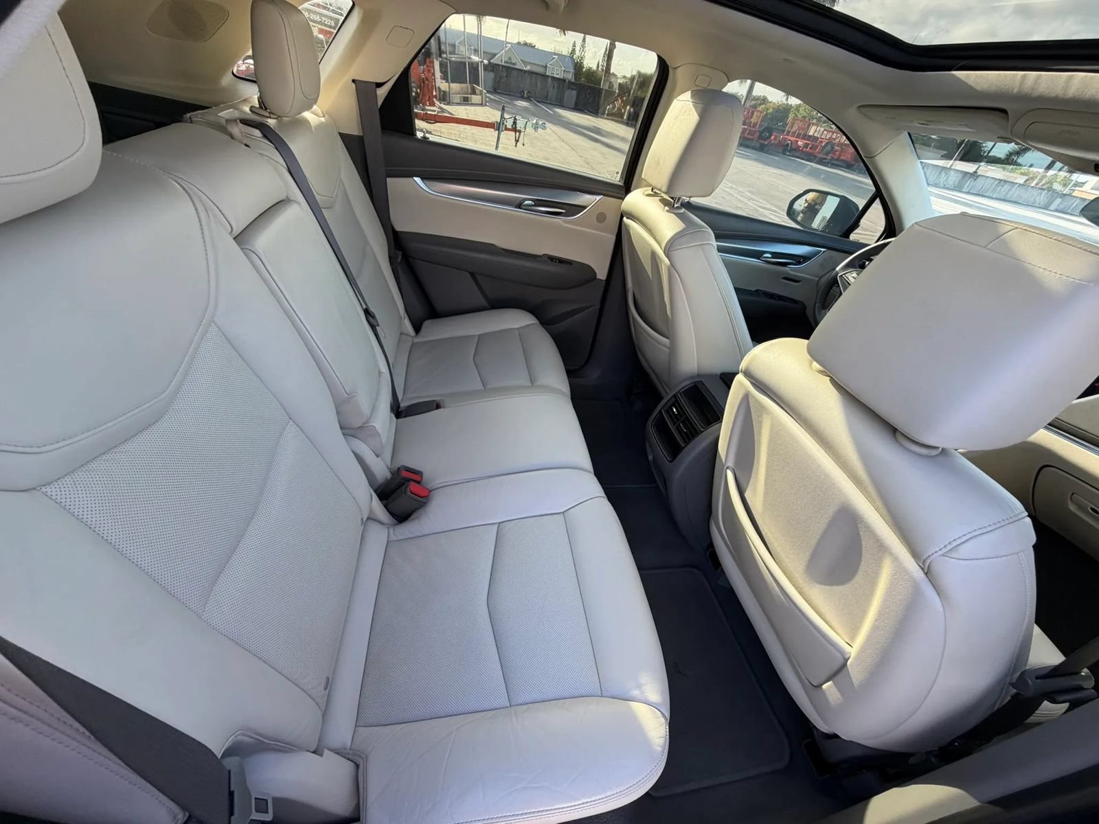 Used 2017 Cadillac XT5 Luxury w/ Driver Awareness Package FWD image 41