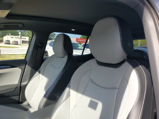 Used 2025 Volkswagen Tiguan SE R-Line FWD image 22