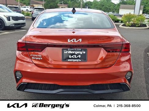 Used 2023 Kia Forte LXS FWD image 6