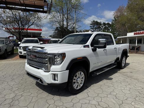 Used 2020 GMC Sierra 2500 Denali w/ Denali Ultimate Package image 11