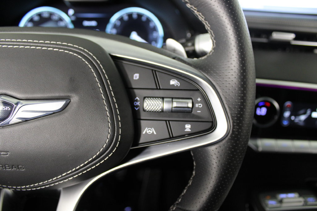 Used 2024 Genesis GV70 3.5T Sport w/ Sport Prestige Package AWD/4WD image 25