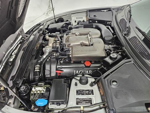 Used 2001 Jaguar XK8 Convertible RWD image 3