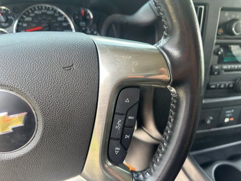 Used 2019 Chevrolet Express 3500 LS RWD image 23