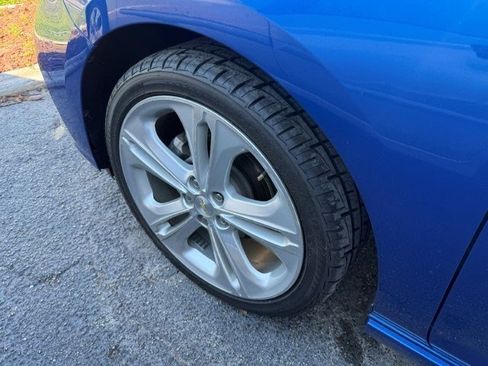 Used 2017 Chevrolet Cruze Premier image 7