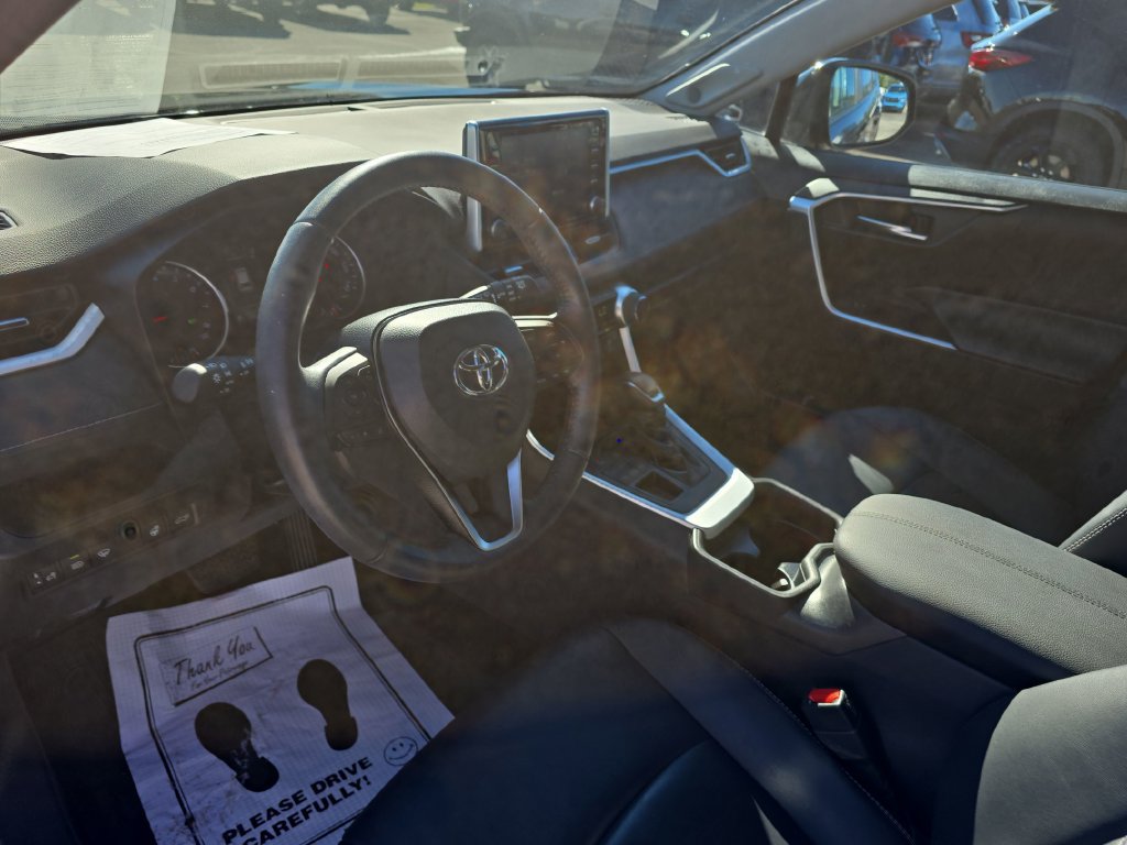 Used 2021 Toyota RAV4 XLE Premium AWD/4WD image 27