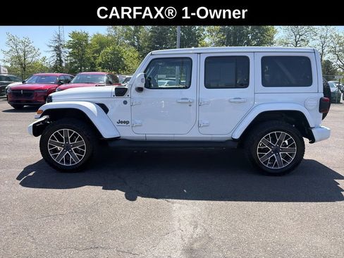 Used 2024 Jeep Wrangler High Altitude AWD/4WD image 2