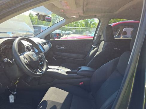 Used 2018 Honda HR-V EX image 5