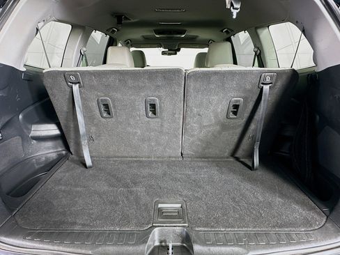 Used 2016 Honda Pilot Touring image 30