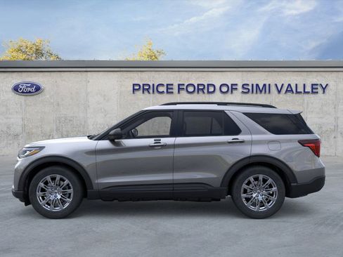 New 2026 Ford Explorer Active image 3