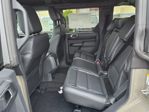 New 2026 Ford Bronco Outer Banks AWD/4WD image 15