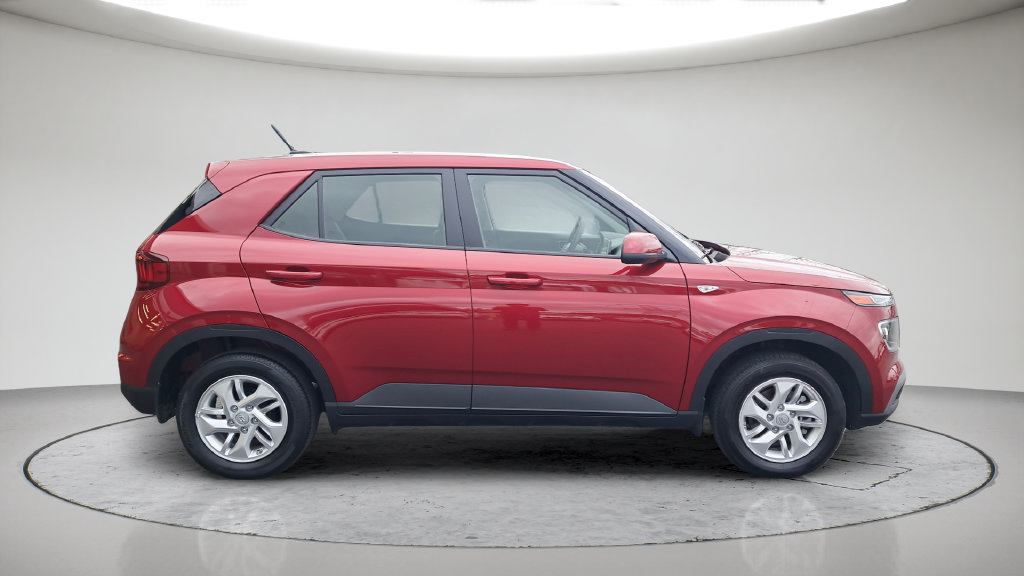 Used 2026 Hyundai Venue SE FWD image 18