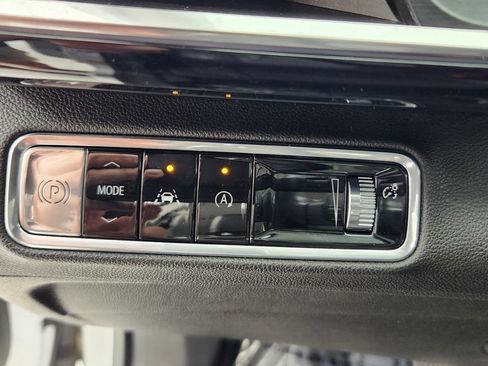 Used 2024 Buick Envision Preferred AWD/4WD image 21