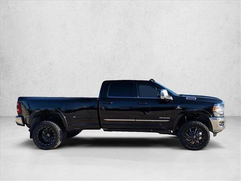 Used 2024 RAM 3500 Limited image 4