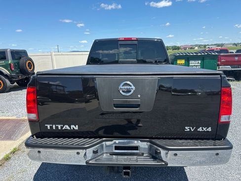 Used 2012 Nissan Titan SV w/ SV Value Truck Pkg AWD/4WD image 6