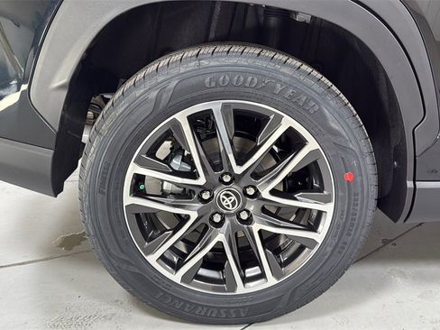 New 2026 Toyota Corolla Cross XLE image 22