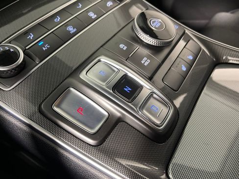 Certified 2022 Hyundai Santa Fe SEL w/ Cargo Package FWD image 24