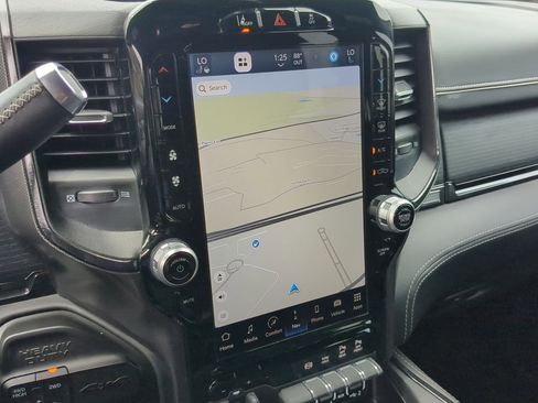 Used 2024 RAM 2500 Limited image 19