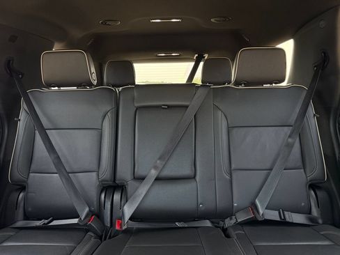 Used 2024 GMC Yukon SLT AWD/4WD image 50