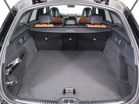 Certified 2025 Mercedes-Benz GLC 300 image 29